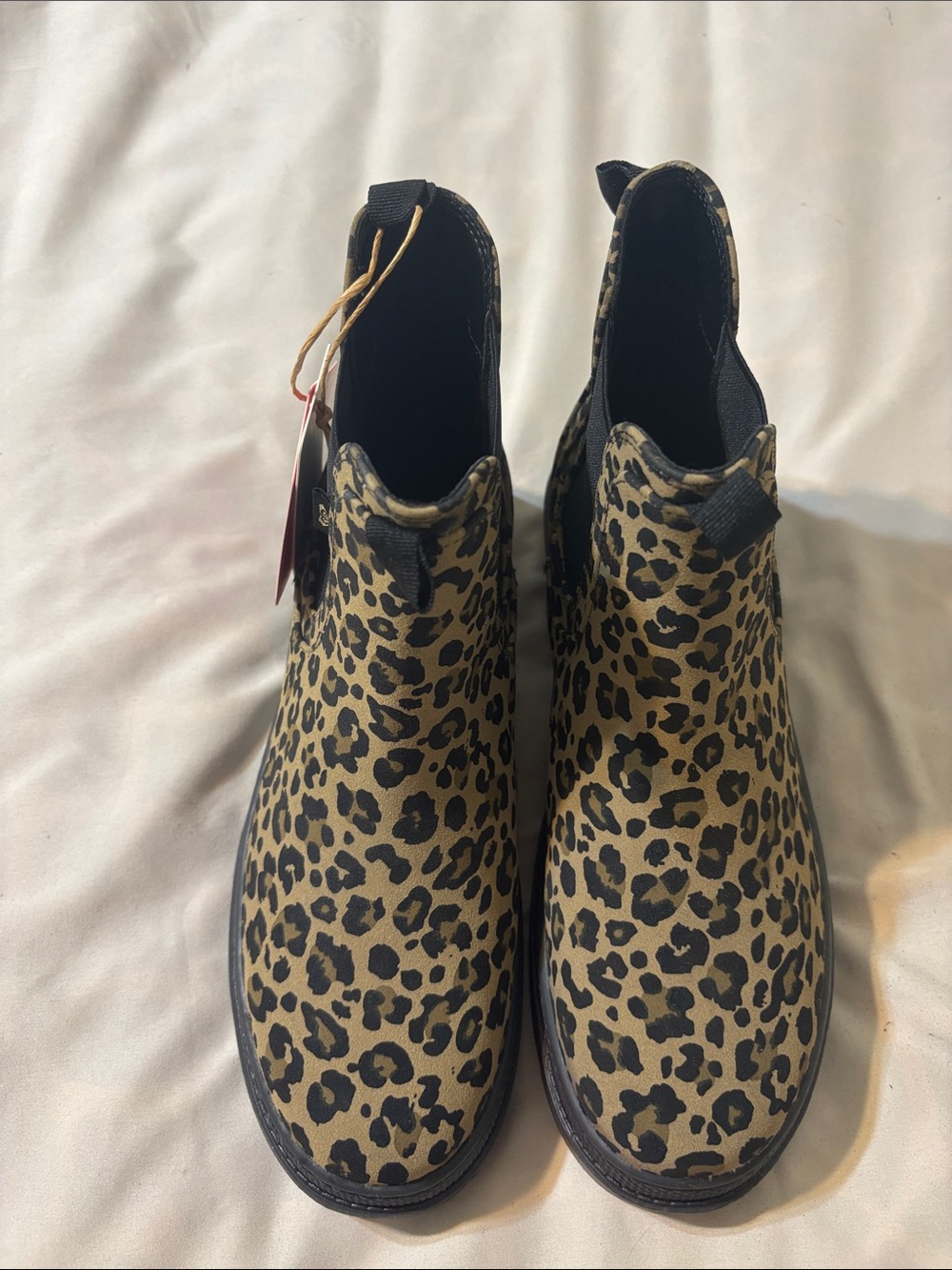 Roxy Leopard Wonderland Boot in Medium Brown and Black Size 8